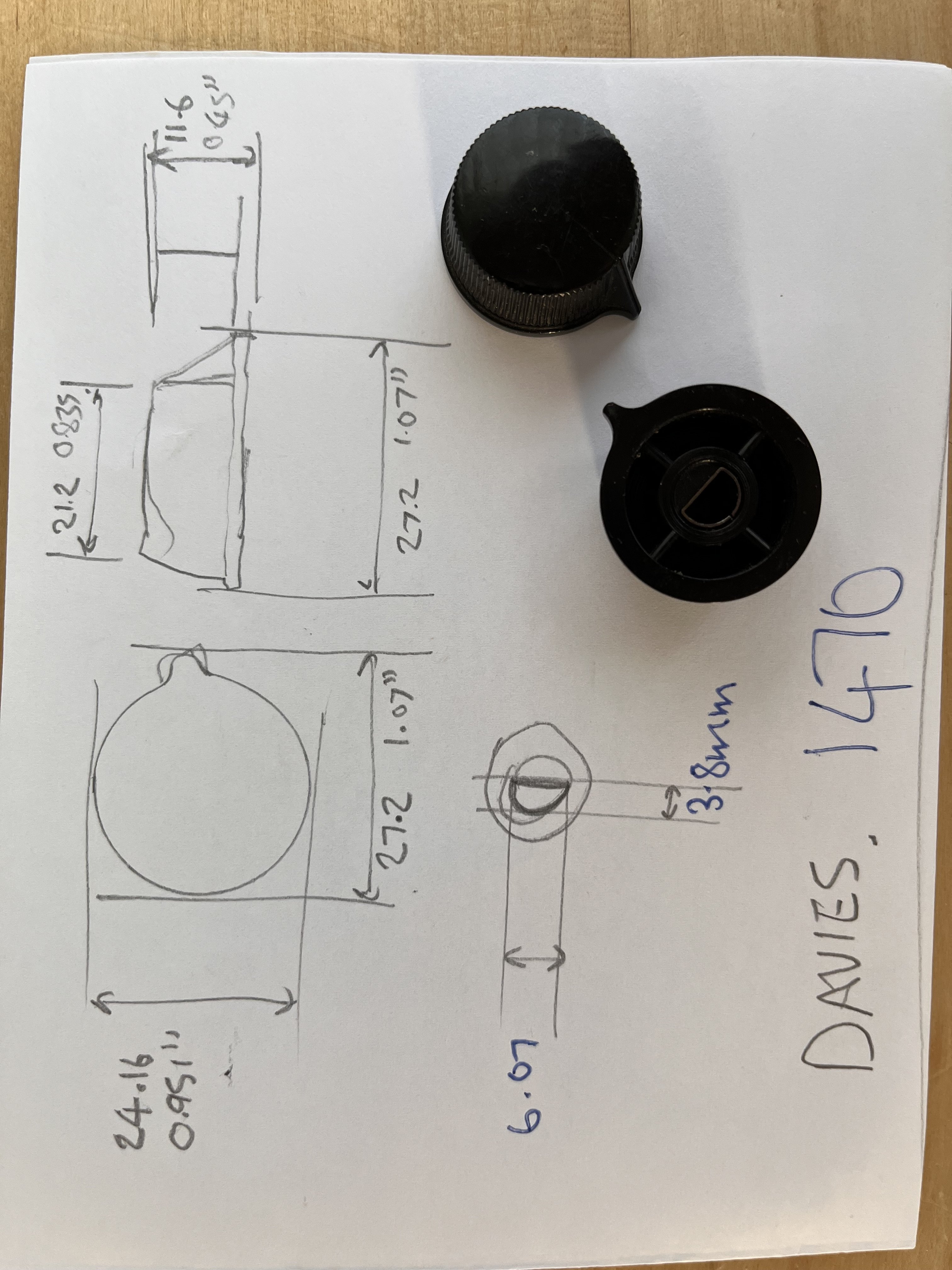 Sourcing a matching replacement knob, measured against the original style