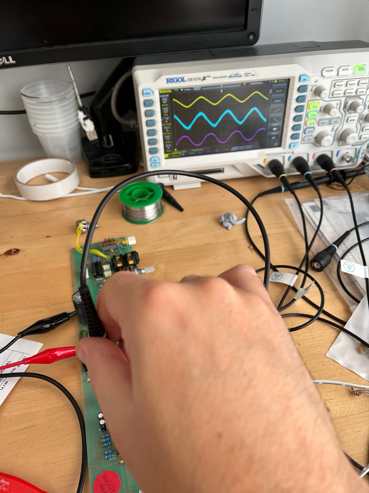 Oscilloscope trace during fault diagnosis on the GP7SM PCB