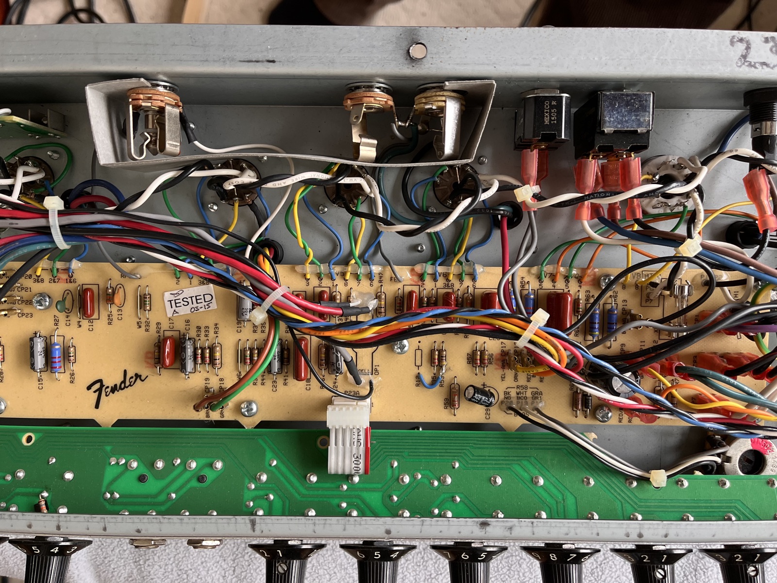 Fender Deluxe Reverb main PCB and wiring
